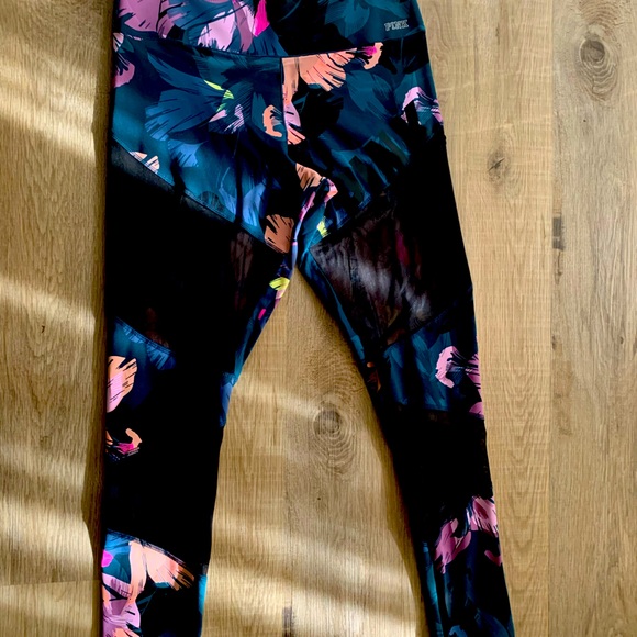 Victoria's Secret Pink Ultimate High Waist Bonded Mesh Legging, floral Size L - Picture 1 of 6